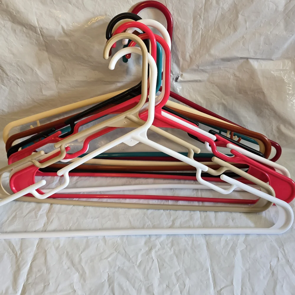 Multi-Color Plastic Clothes Hangers Set 10 Pieces